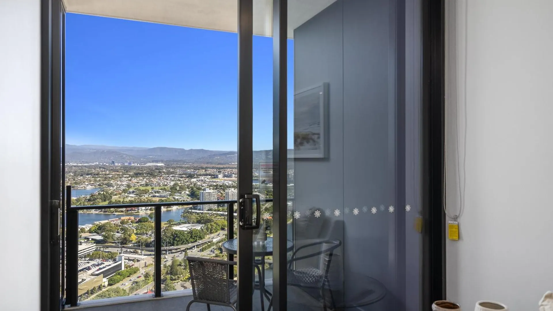 Апартаменты Modern 1 Bedroom Unit At The Casino - No Parking - Q Stay Голд-Кост